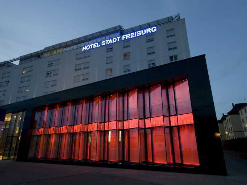 โรงแรมชตัท ไฟรบวร์ค ไฟรบวร์กอิมไบรส์เกา ภายนอก รูปภาพ